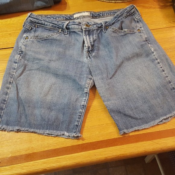 Levis 545 Cutoff Jean Shorts Waist 33 